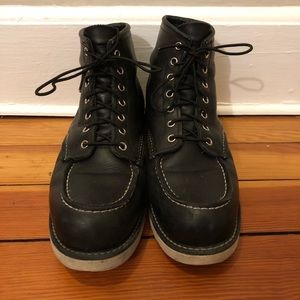 Red Wing Moc Boot (Black, Size 10)